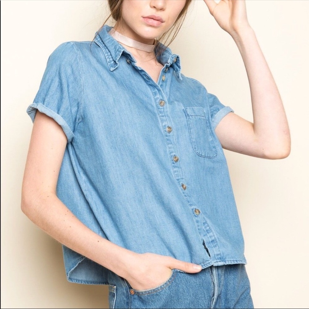 Brandy Melville Cropped Chambray Button Down Shirt